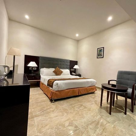 Central Boutique Hotel Moradabad Exteriör bild